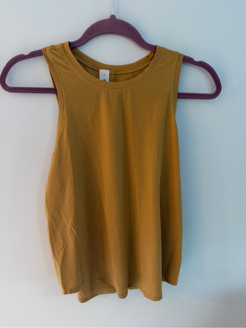 Lululemon High Neck Run and Train Tank Size 6 NWT